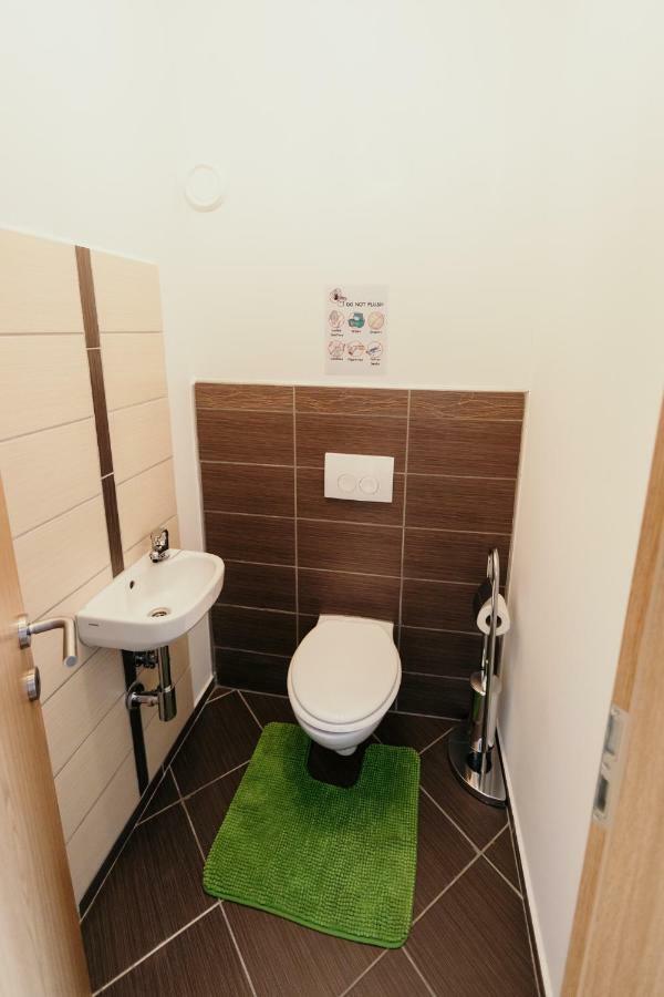 Furman Apartments Slovenja Vas Spodnja Hajdina Exterior foto